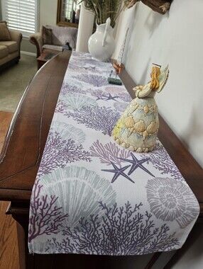 BEAUTIFUL NAUTICAL TABLE RUNNER